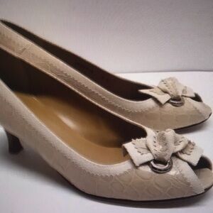 Nina Cream Textured Peep-Toe Heels